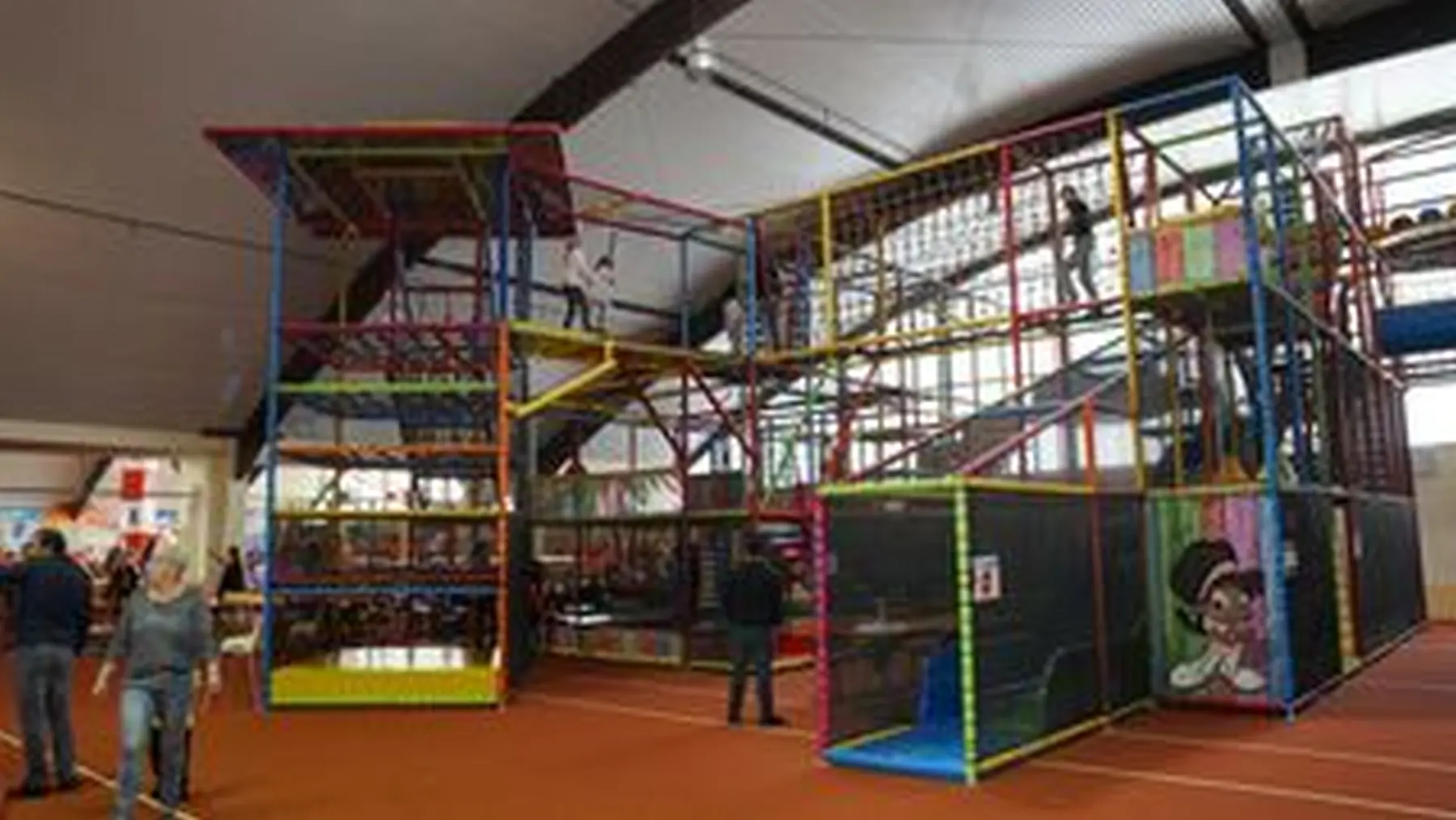 Riesen Klettergerüst